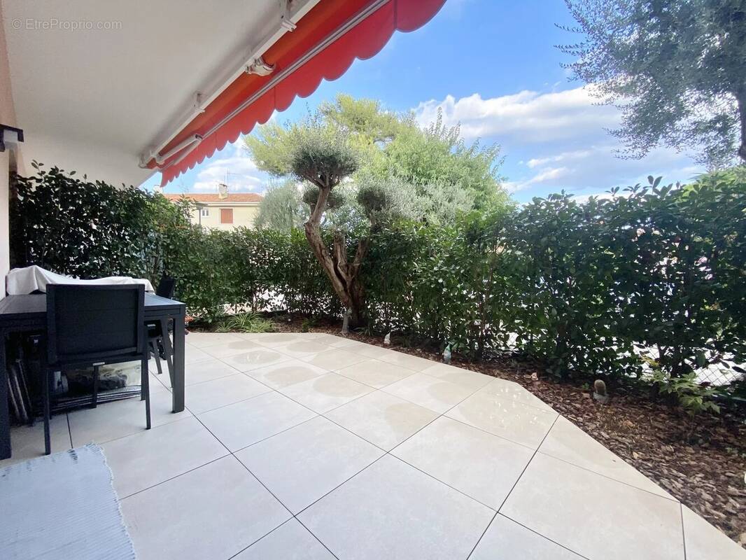 Appartement à ROQUEBRUNE-CAP-MARTIN