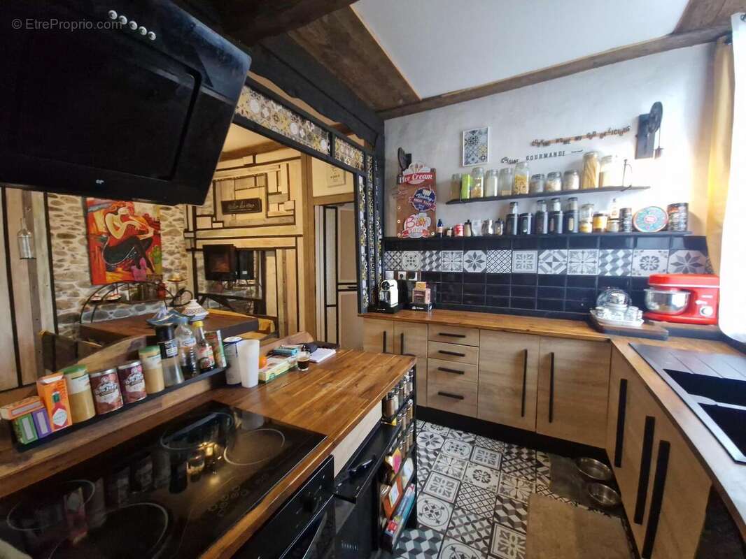 Maison 158 m² à Caumont  - photo 2