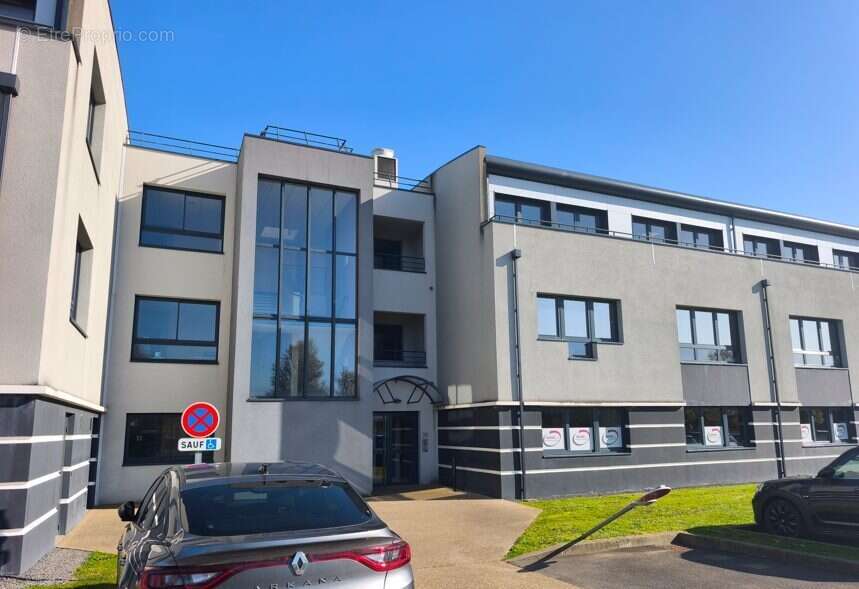 Commerce à SAINT-CONTEST