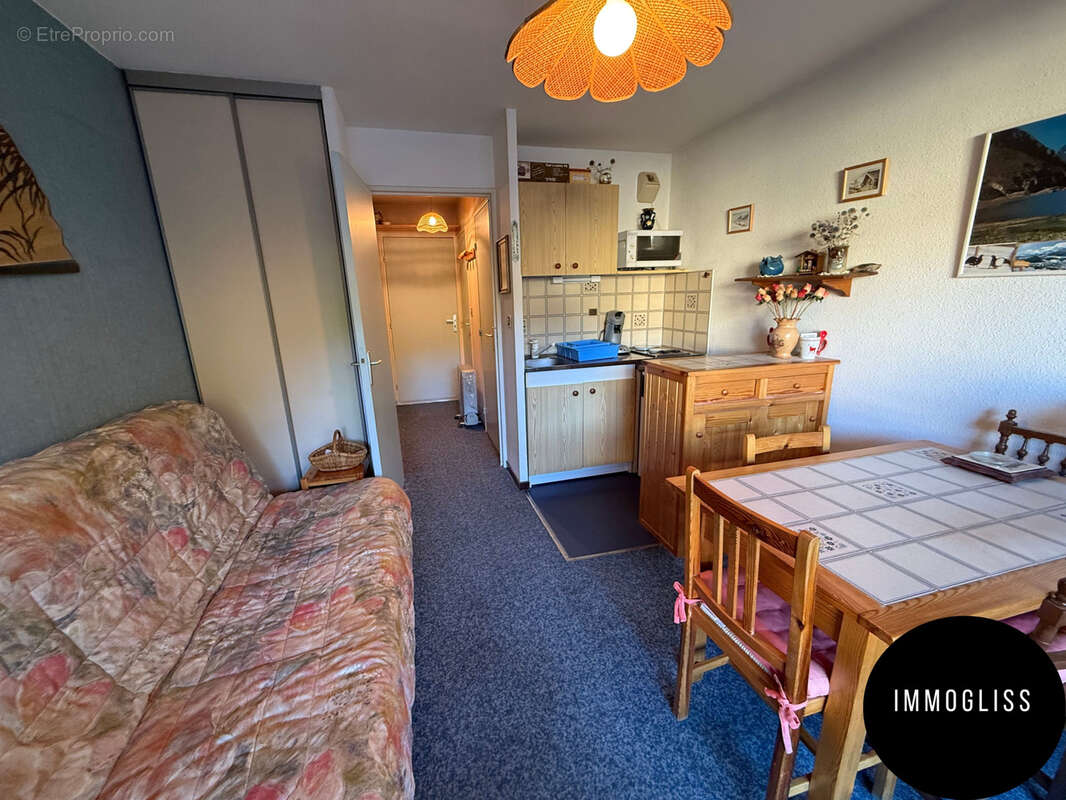 Appartement à ENCHASTRAYES