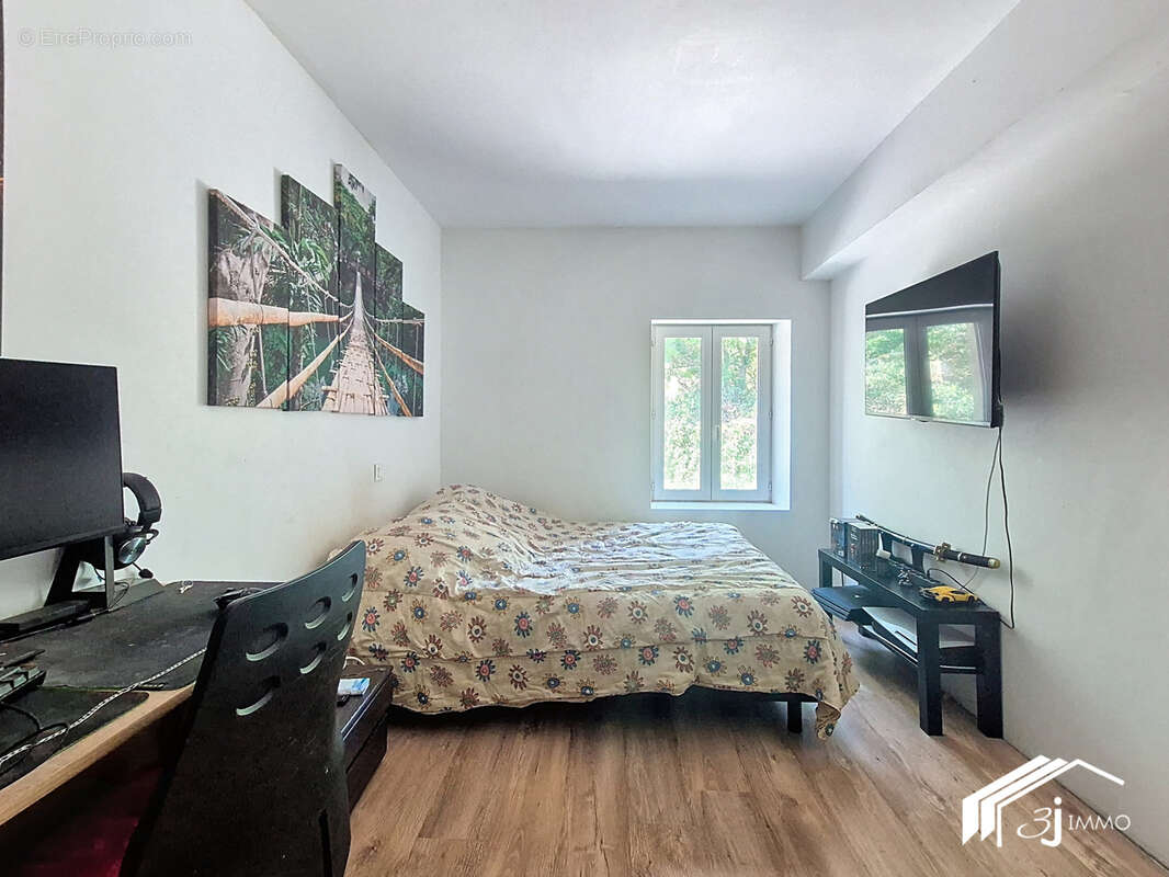 Maison à LE CASTERA