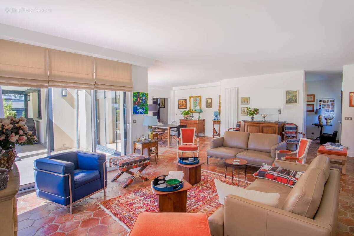 Propriété 280m² dans résidence  privée - photo 6