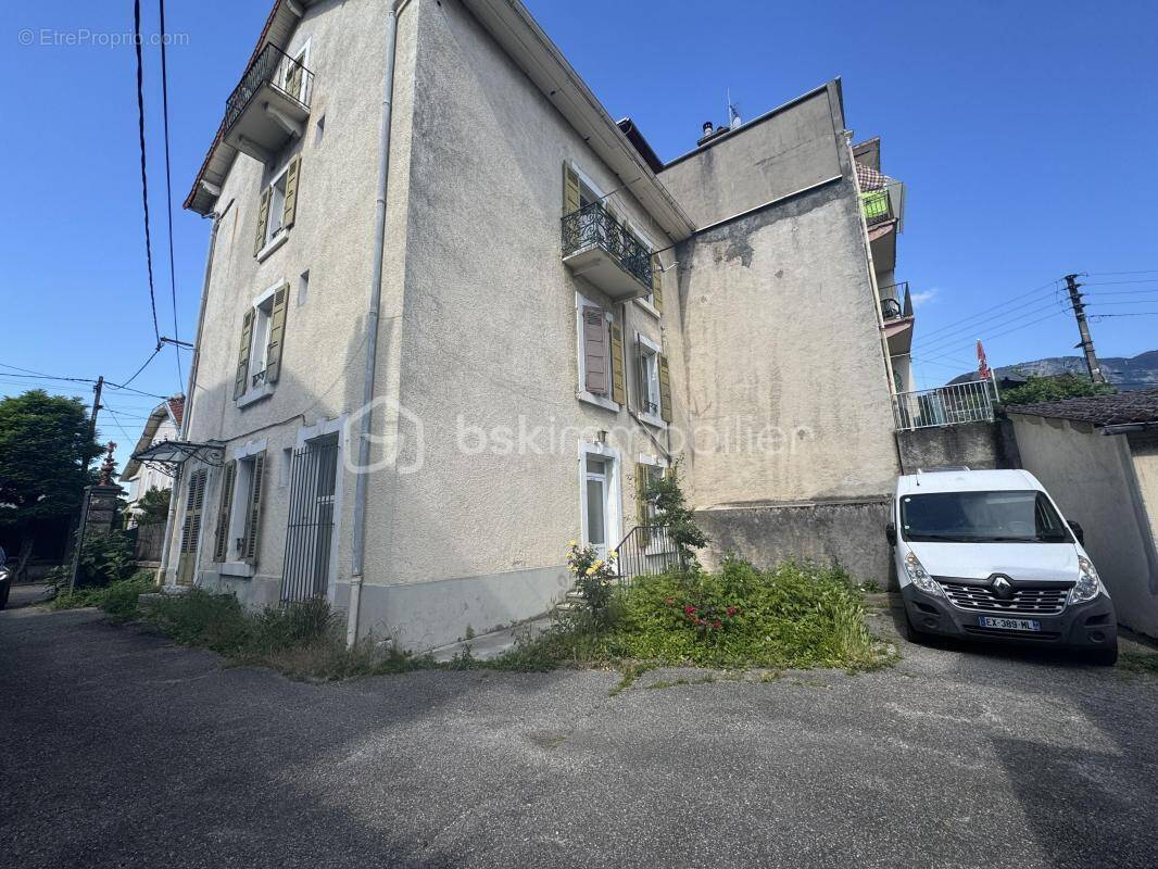 Appartement à AIX-LES-BAINS