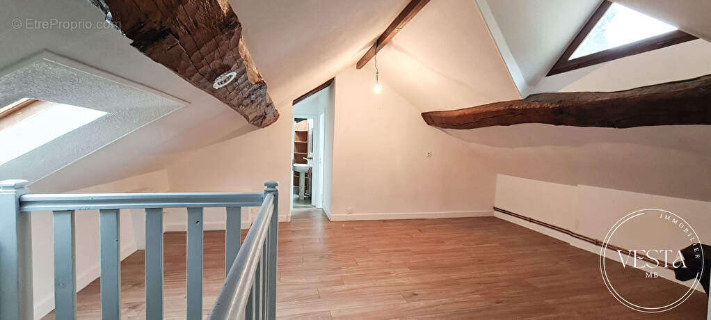 Maison à FLEUREY-SUR-OUCHE