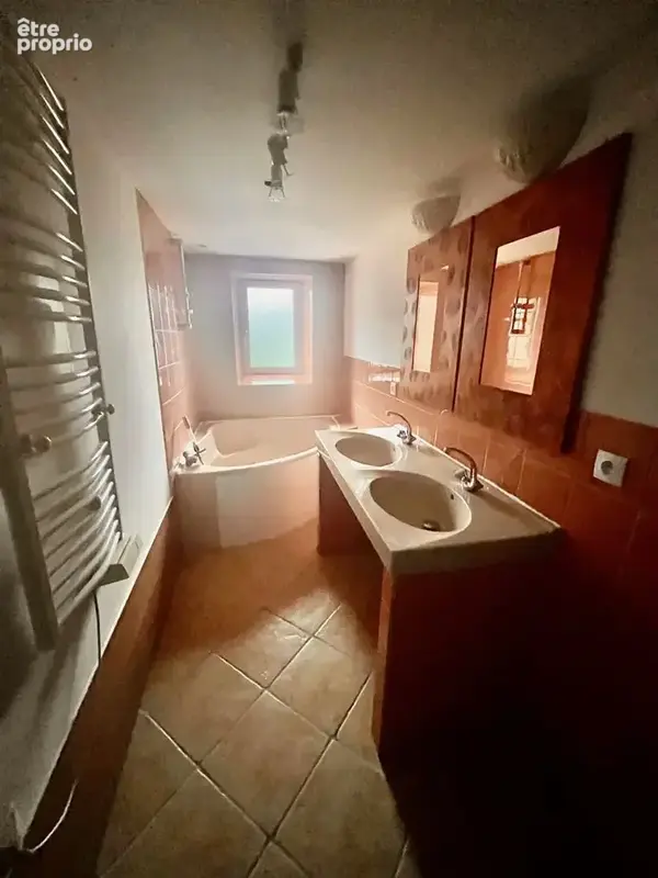 Appartement 4 pièces 100 m² à vendre à Luxeuil-Les-Bains (70300) - photo 5