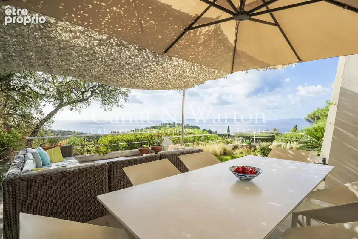 Village à pieds & proche plage du rayol: villa avec piscine et vue mer panoramique - photo 4