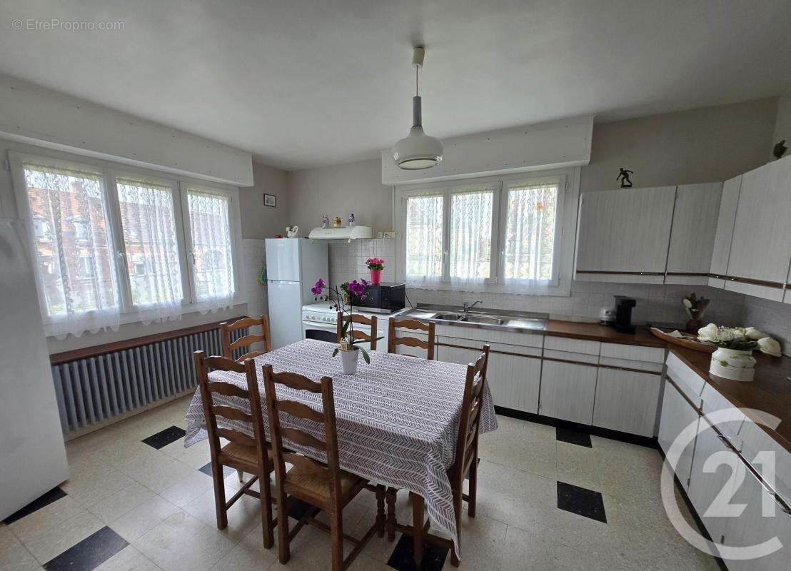 Maison à SACY-LE-GRAND