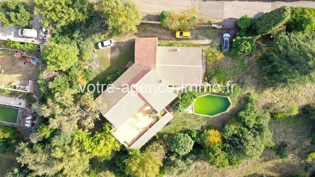 Maison à LA GAUDE