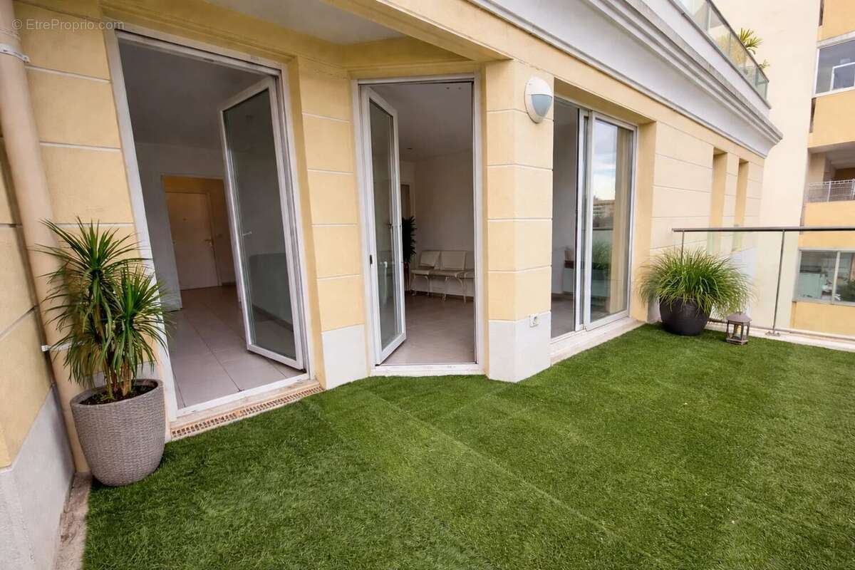 Appartement à CANNES