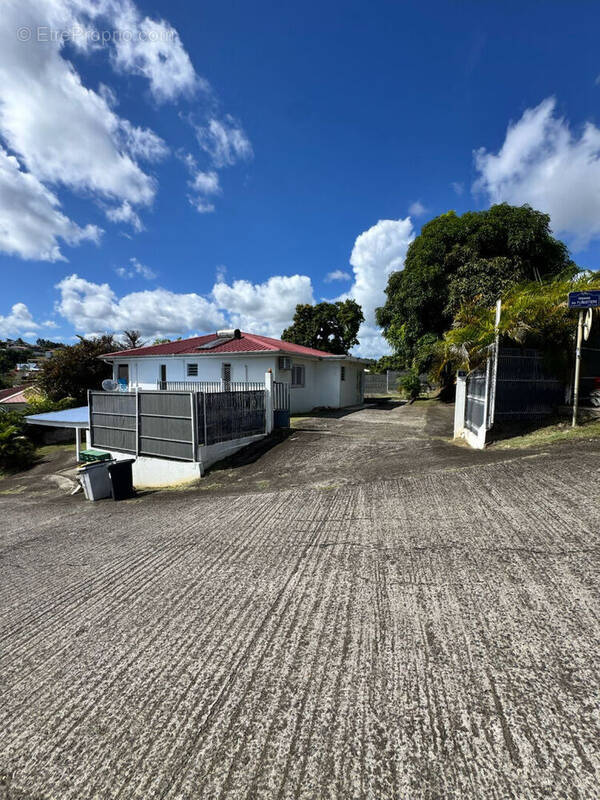 Maison à LE LAMENTIN