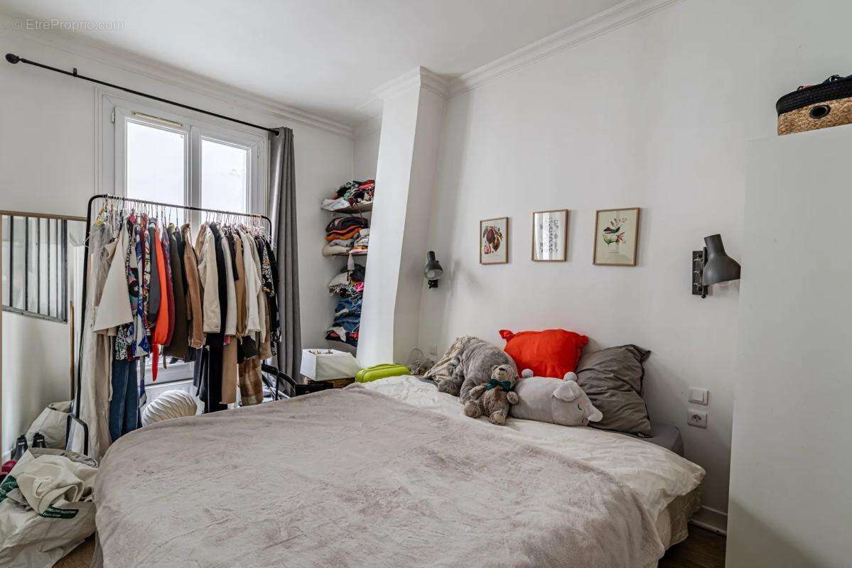 Appartement à PARIS-18E