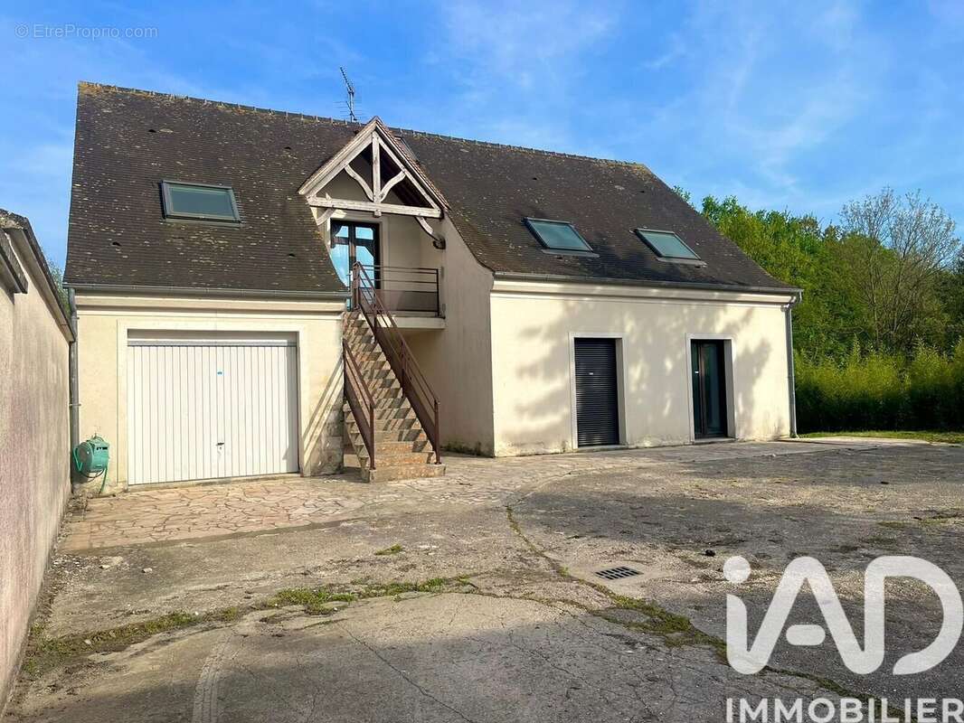 Photo 2 - Maison à LE CHATELET-EN-BRIE