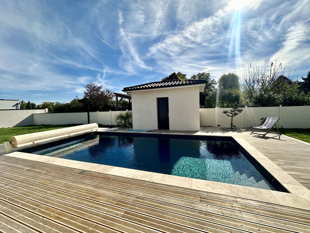Villa contemporaine de plain-pied avec piscine - photo 12
