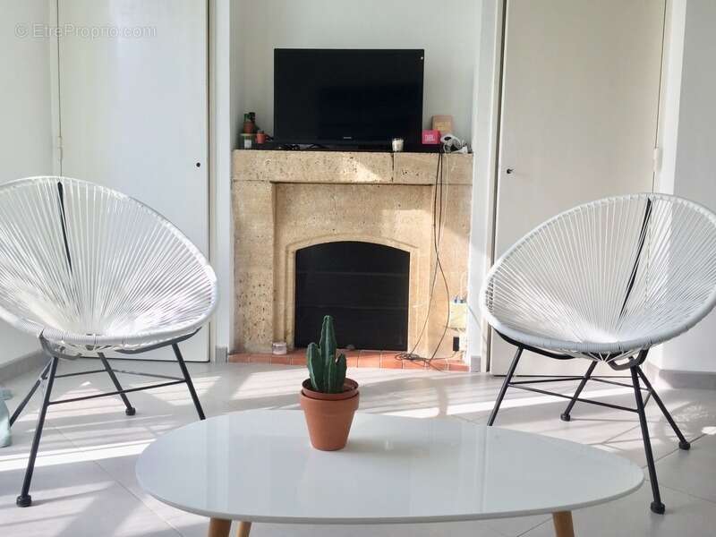 Appartement à MARSEILLE-2E