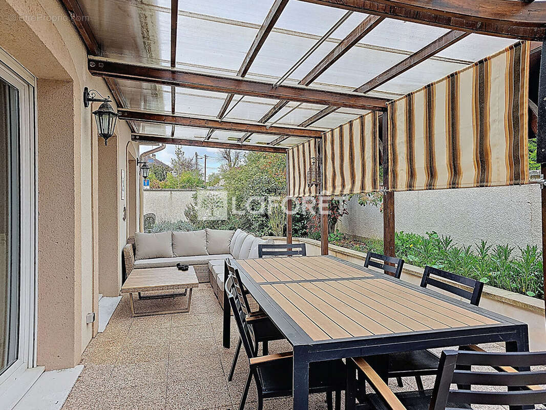 Maison à MARCOUSSIS