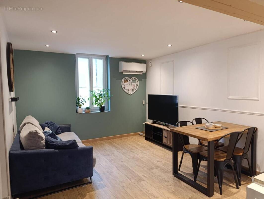 Photo 1 - Appartement à CHATEAUNEUF-LES-MARTIGUES