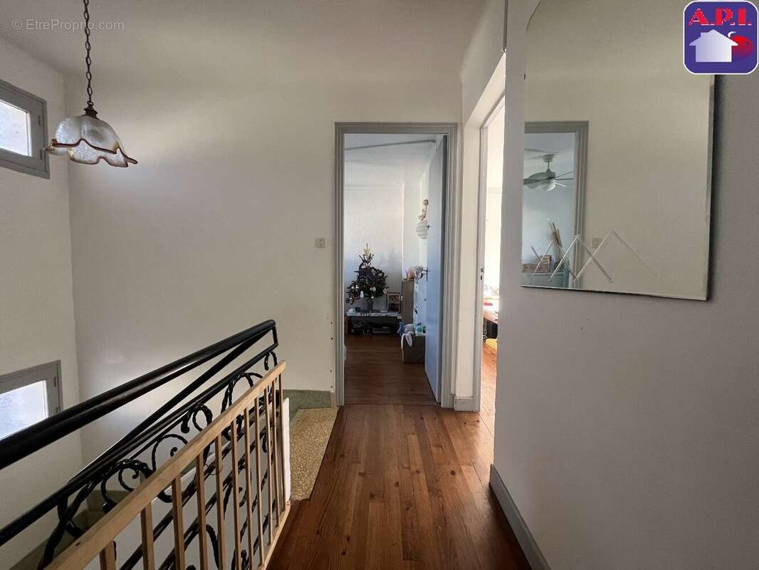 Maison à SAINT-JEAN-DU-FALGA