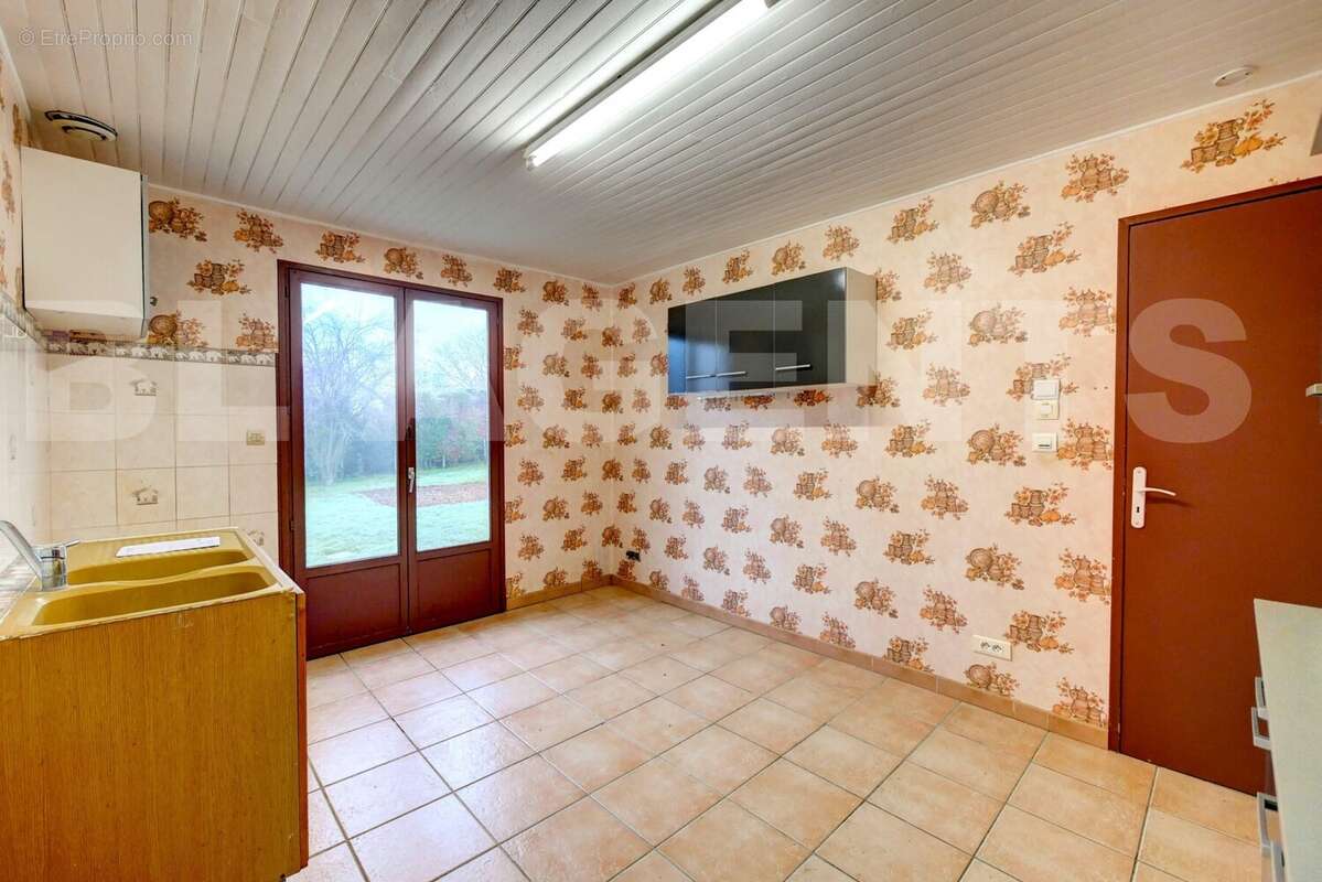 5 - Maison à SAINT-LOUP-DE-GONOIS