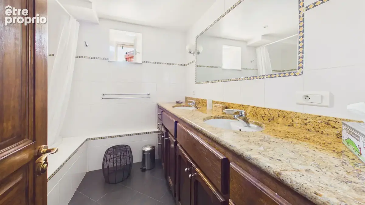 Propriété de caractère avec maison d'amis sur 15 hectares - photo 19
