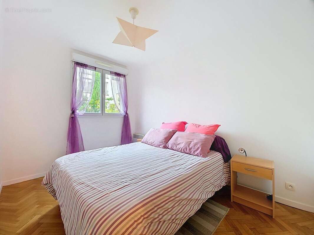 Photo 8 - Appartement à LES LILAS