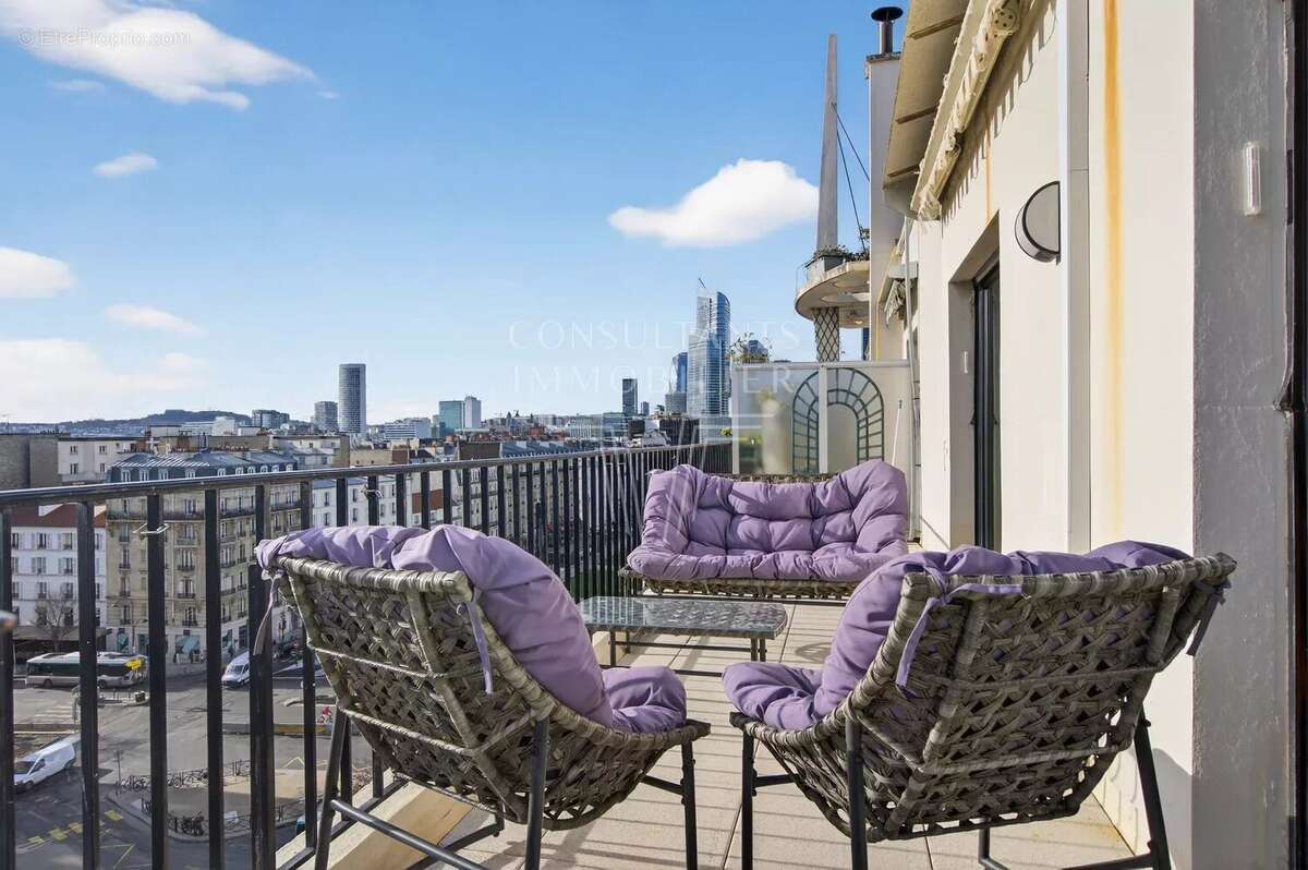 Appartement à NEUILLY-SUR-SEINE