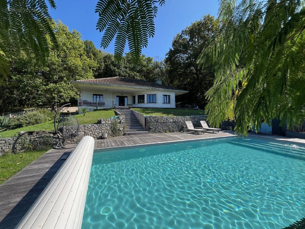 Maison à BONREPOS-SUR-AUSSONNELLE