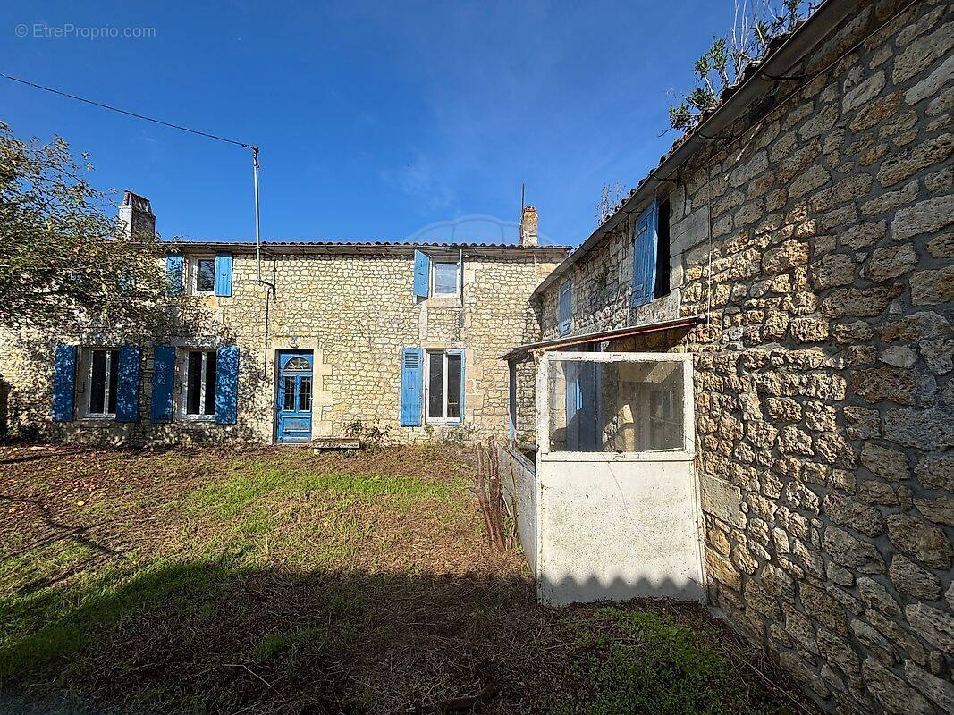 Maison à NIEULLE-SUR-SEUDRE