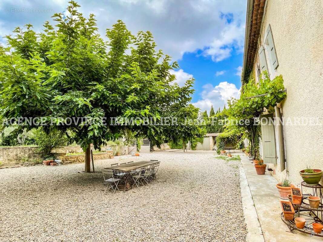 Maison 229 m² à La Baume-De-Transit  - photo 20