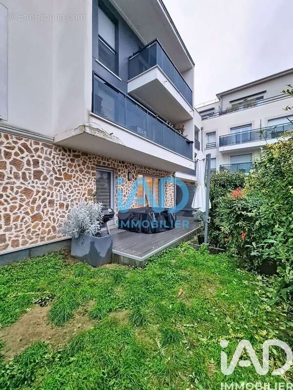 Photo 9 - Appartement à REAU