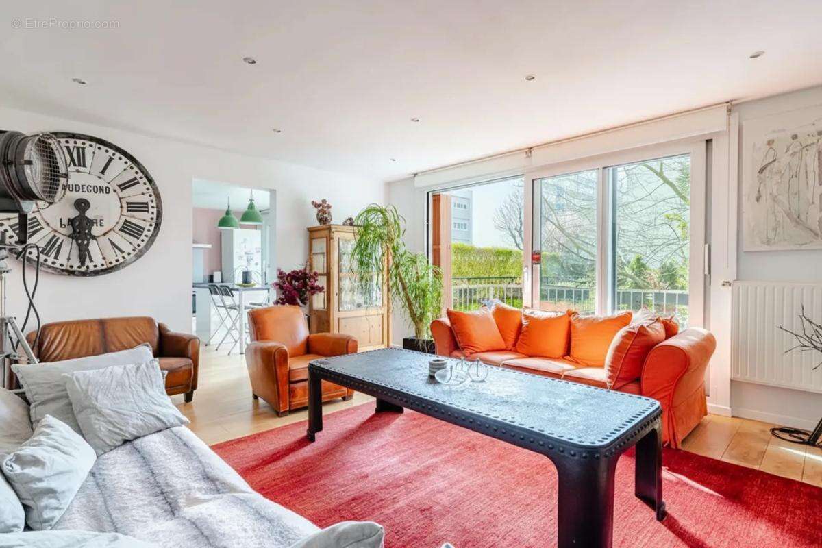 Appartement à GARCHES