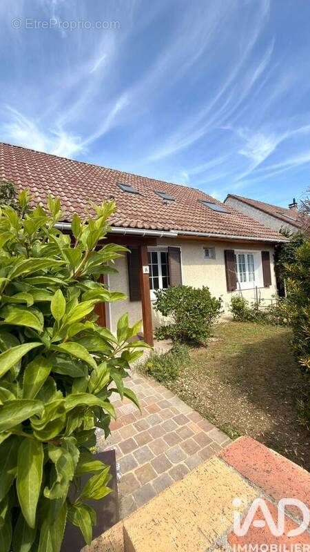 Photo 1 - Maison à LE PLESSIS-PATE