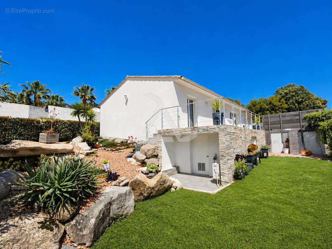 Maison à PORTO-VECCHIO