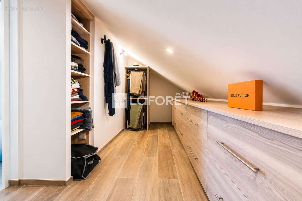 Appartement à BOURDEAU