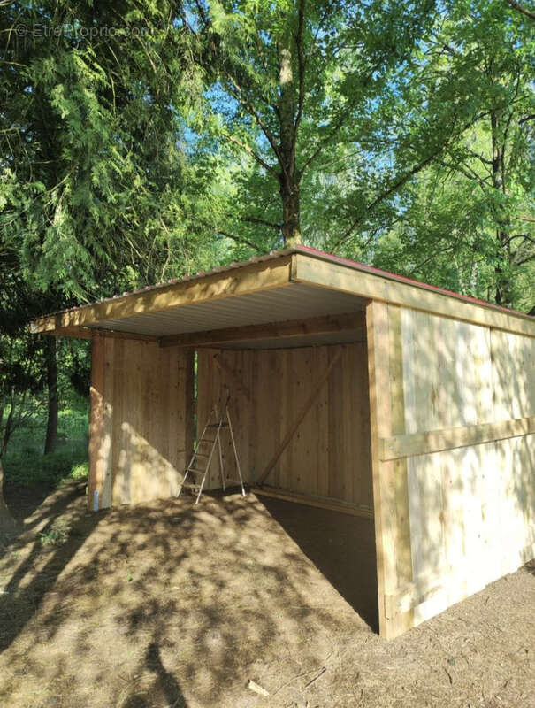 Terrain à SABLONNIERES