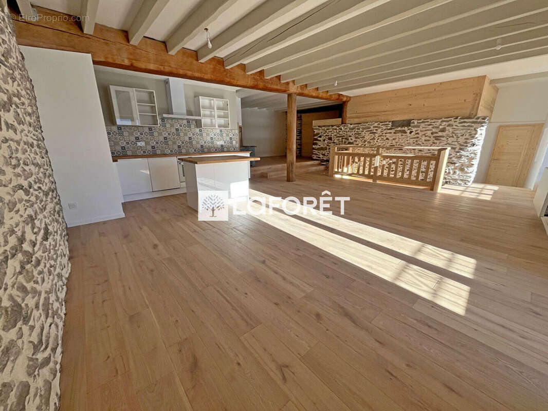 73700 LES CHAPELLES Charmante maison T5 rénovée178 m2 - photo 15