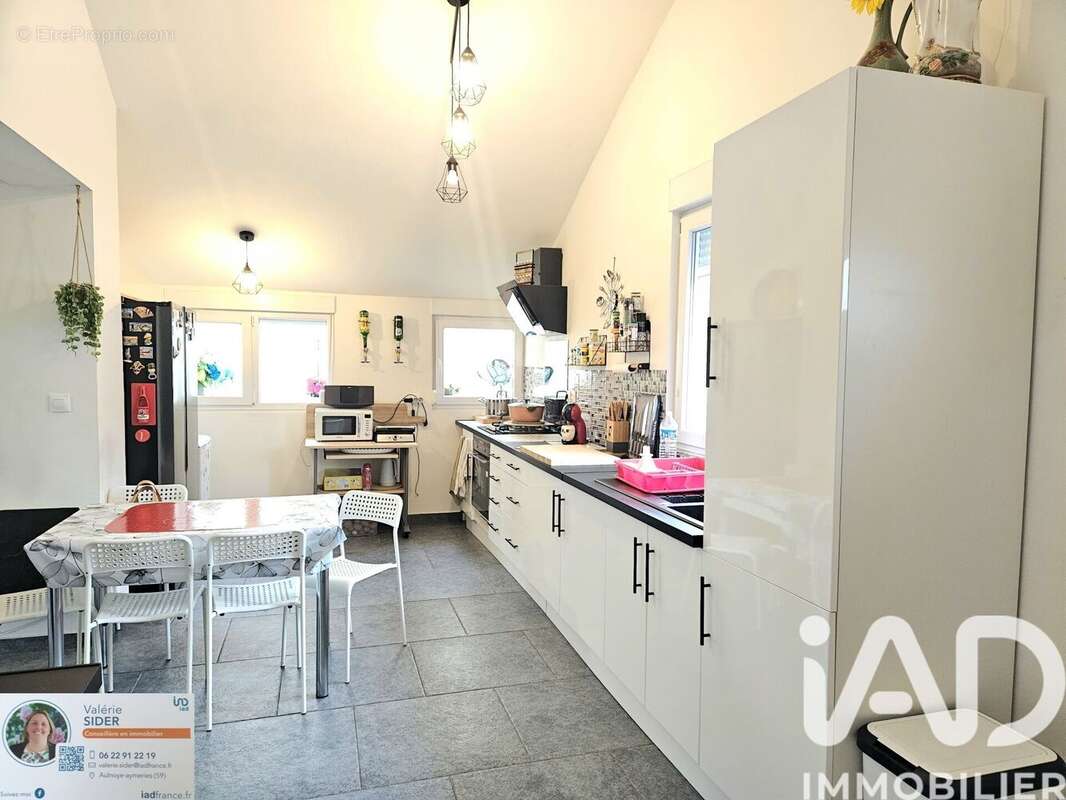 Photo 2 - Maison à AULNOYE-AYMERIES