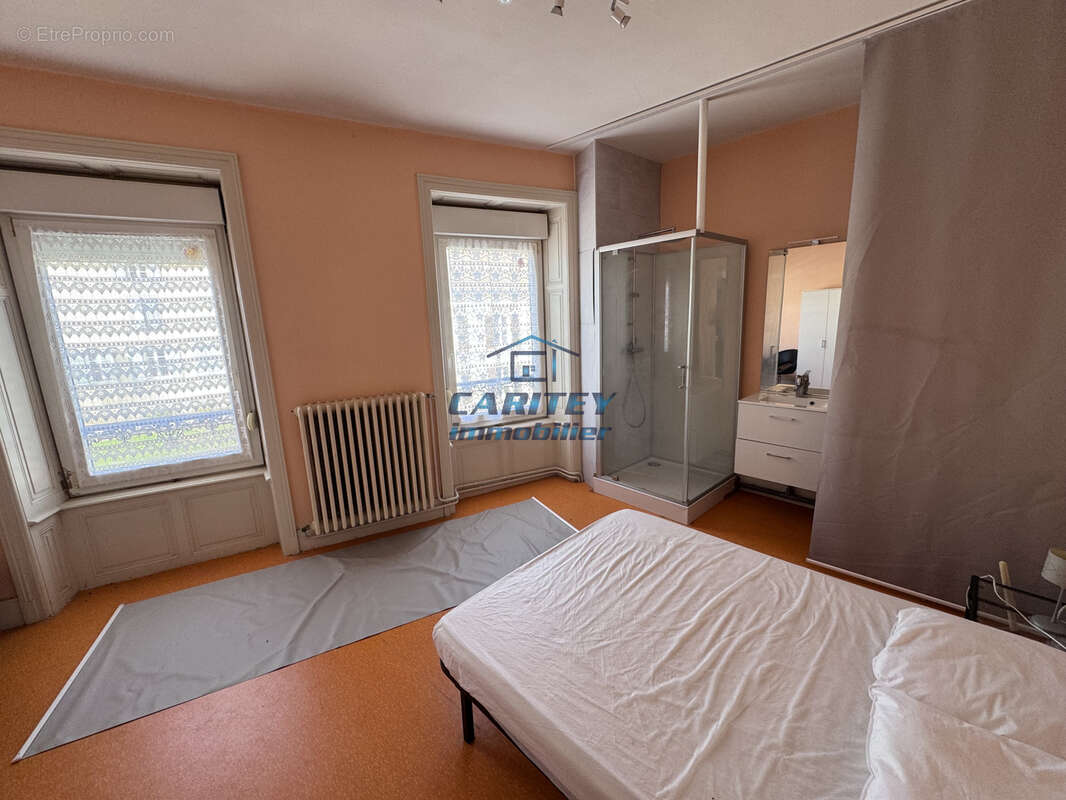 Appartement à BAINS-LES-BAINS