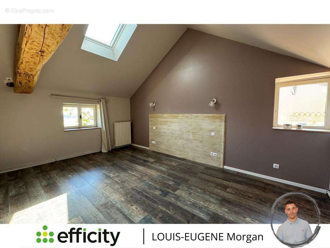 Maison à SAINT-JEAN-DE-SAUVES