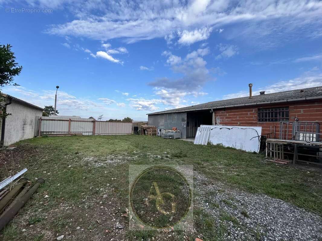 Commerce à CASTELNAUDARY