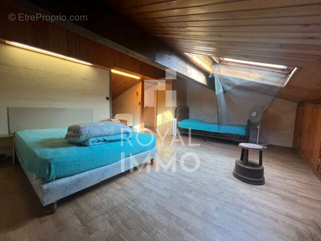 Appartement à SIX-FOURS-LES-PLAGES