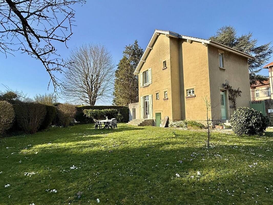 Maison à CHAUMONT-EN-VEXIN