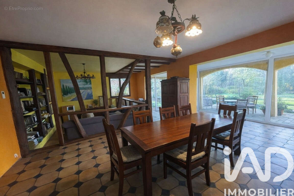 Maison 218 m² à Hernicourt  - photo 5