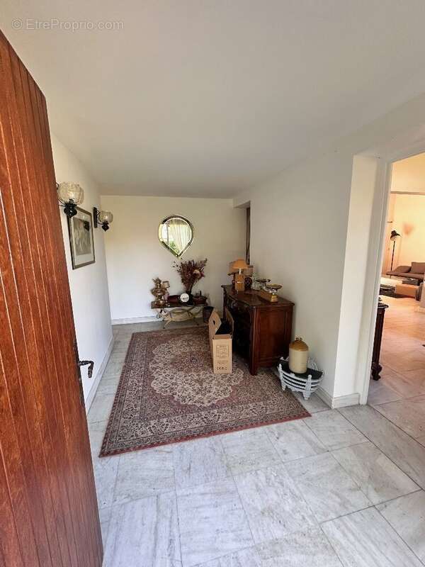 Maison à LES LOGES-EN-JOSAS