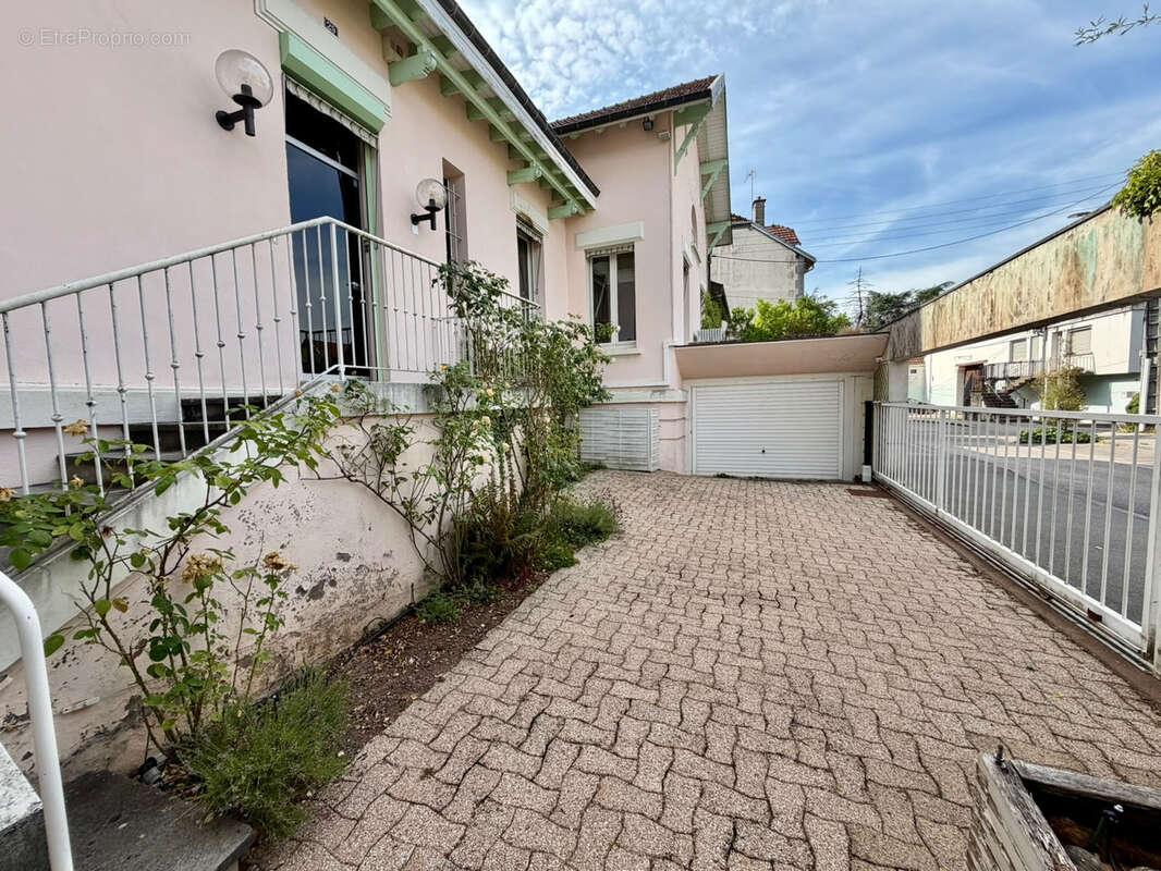 Vente jolie villa sur terrain de 602 m2 avec petite dépendance LUXEUIL LES BAINS - photo 24