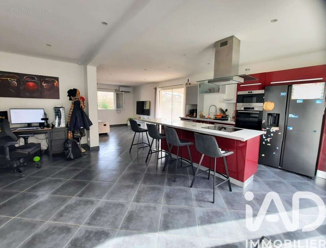 Photo 2 - Maison à SAINT-BAUZILLE-DE-PUTOIS