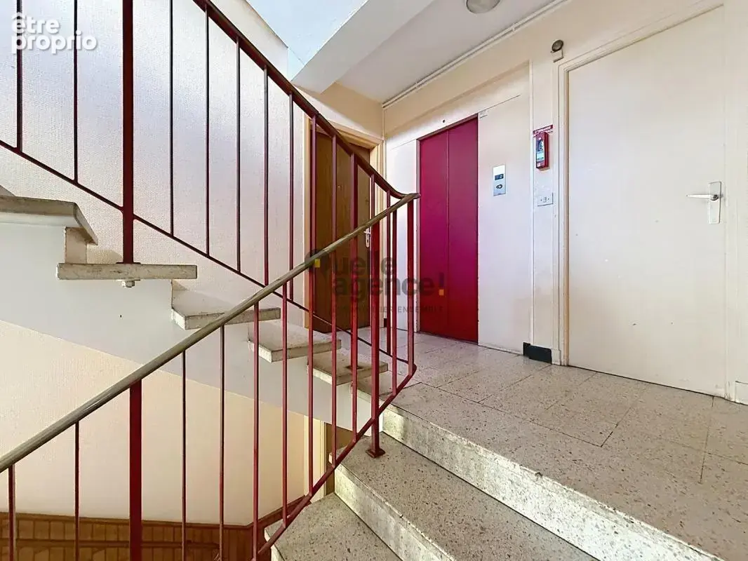 A VENDRE - Appartement BREST Rue de Champagne - Lumineux avec balcon fermé et vue boisée - photo 14