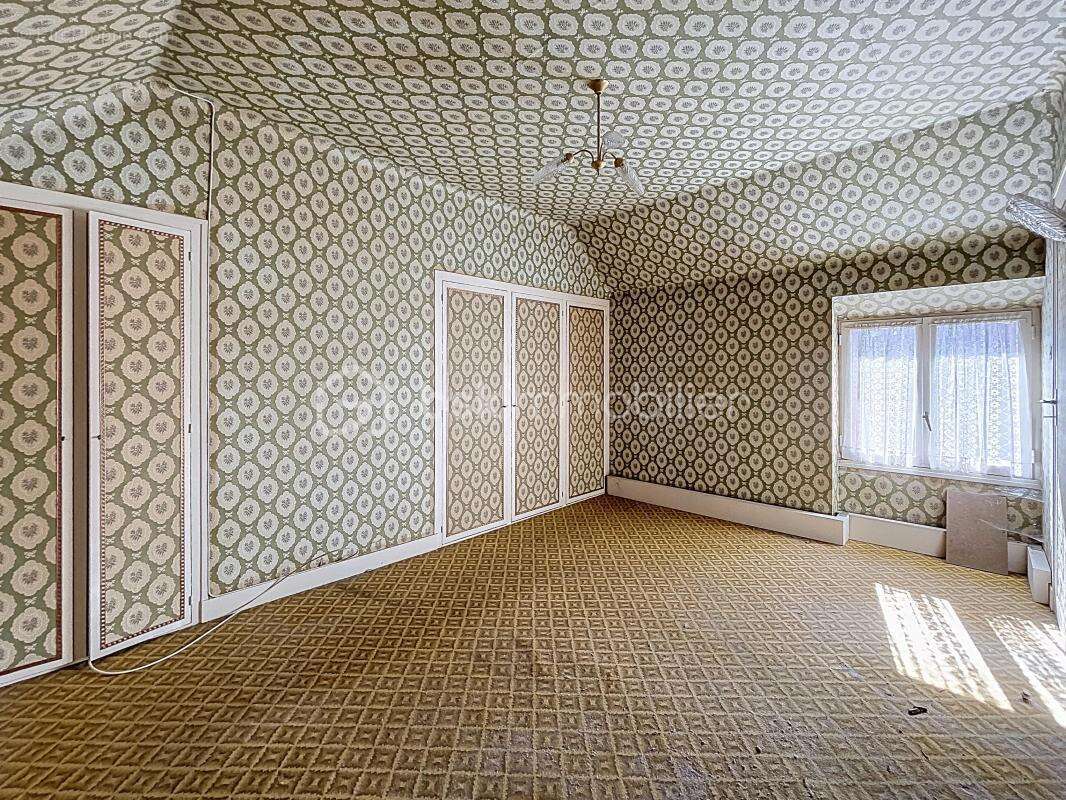 Maison à AUFFERVILLE