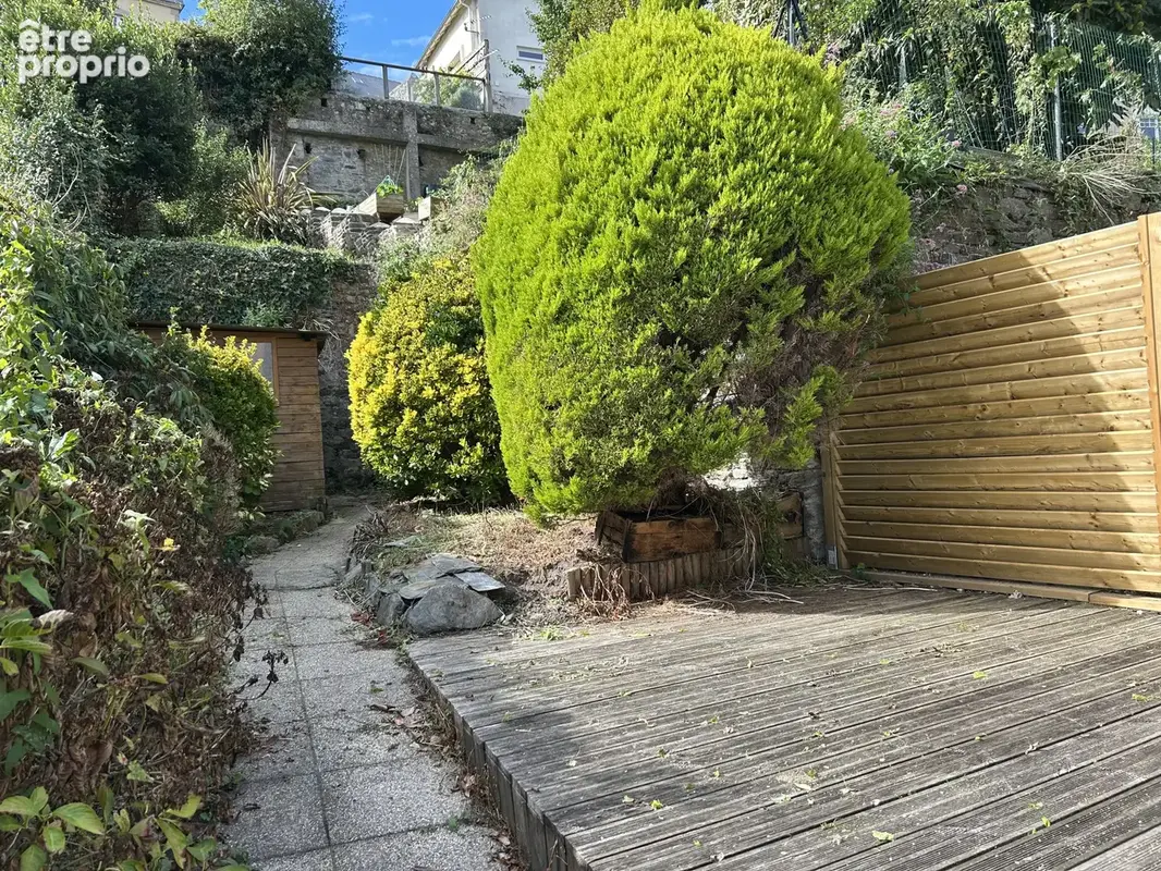 Duplex atypique avec terrasse et jardinet - photo 5