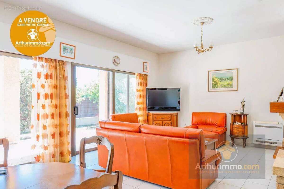 Maison à BORMES-LES-MIMOSAS