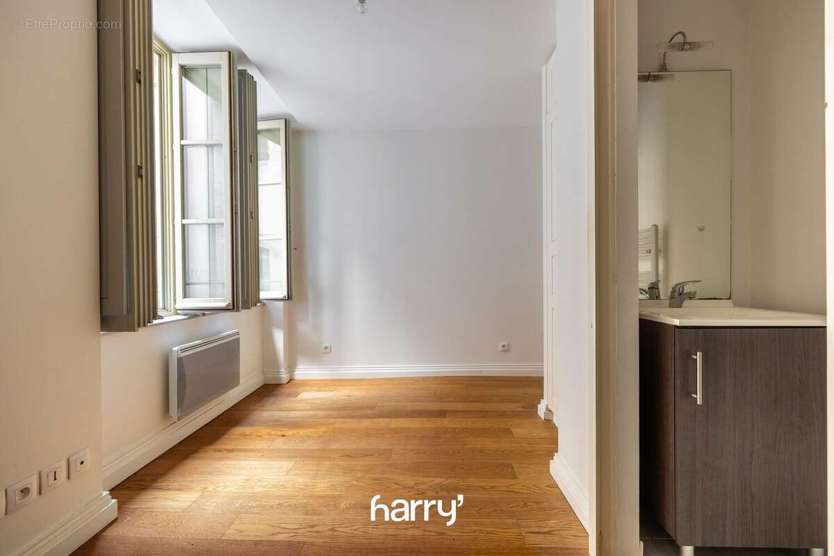 Appartement 33 m² à Besancon  - photo 4